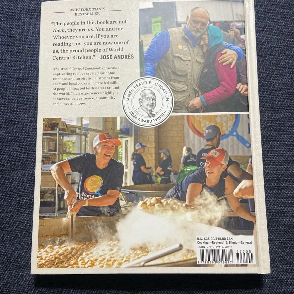 World Central Kitchen Cookbook : Feeding Humanity, Feeding Hope by José...